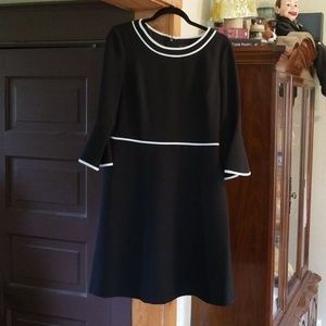 Jessica Howard Black dress